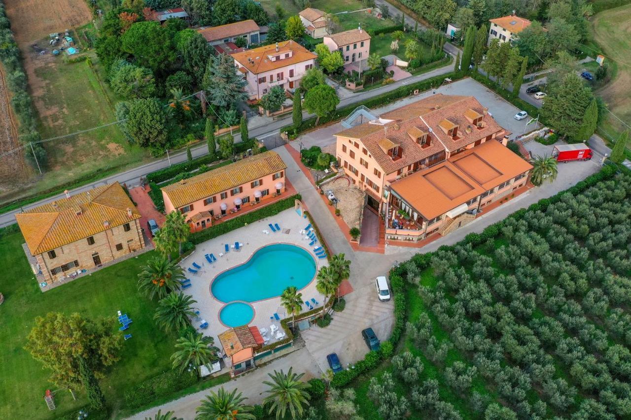 Agrihotel Elisabetta Collemezzano Exterior foto