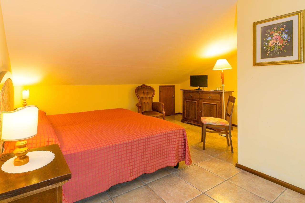 Agrihotel Elisabetta Collemezzano Exterior foto